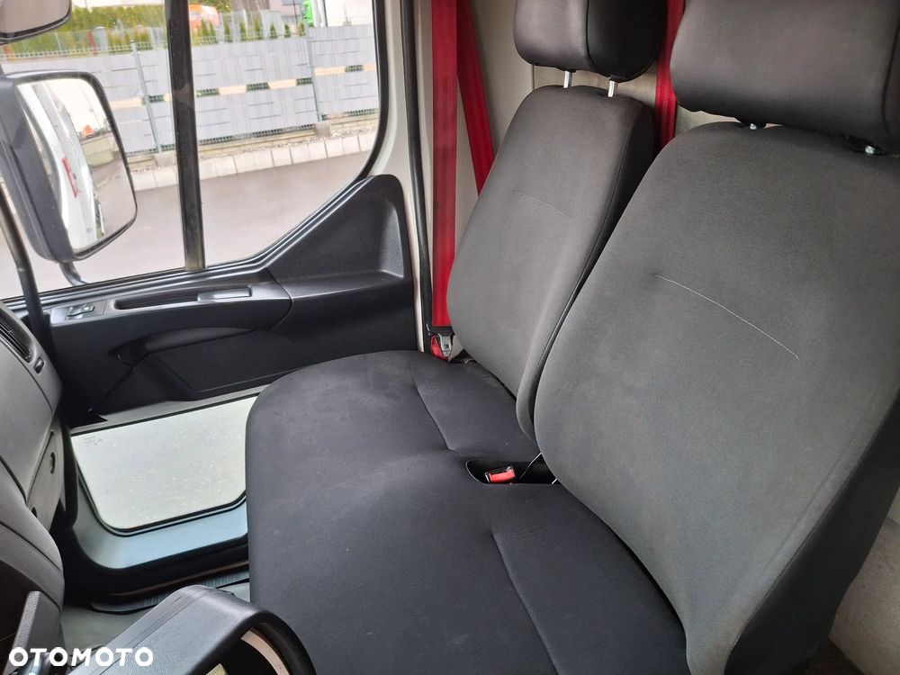 Renault D12 Truck Śmieciarka FARID Forez Bennes EURO 6 2016 rok 2 Osie Opony Bardzo Dobry Stan Zawieszenie Na Poduszkach - 33