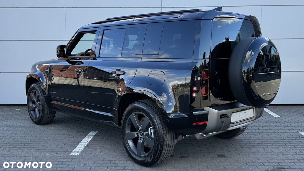 Land Rover Defender - 2