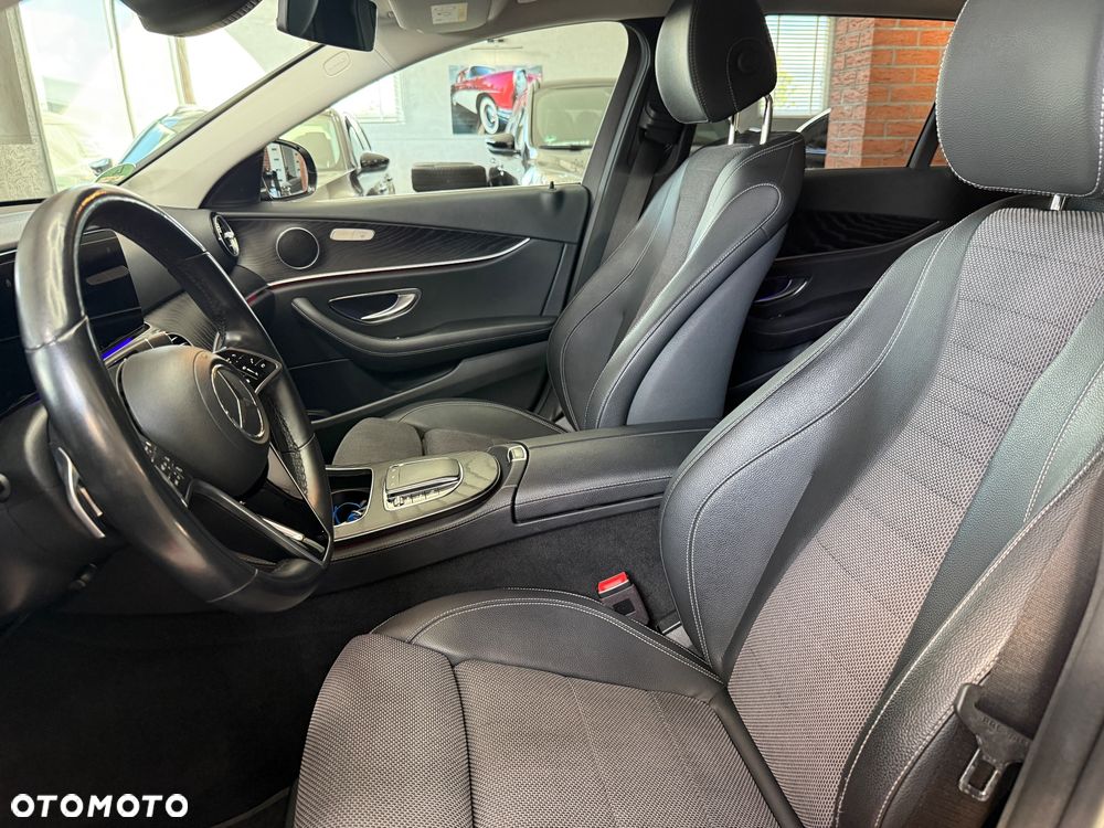 Mercedes-Benz Klasa E 300 de 9G-TRONIC Avantgarde - 16