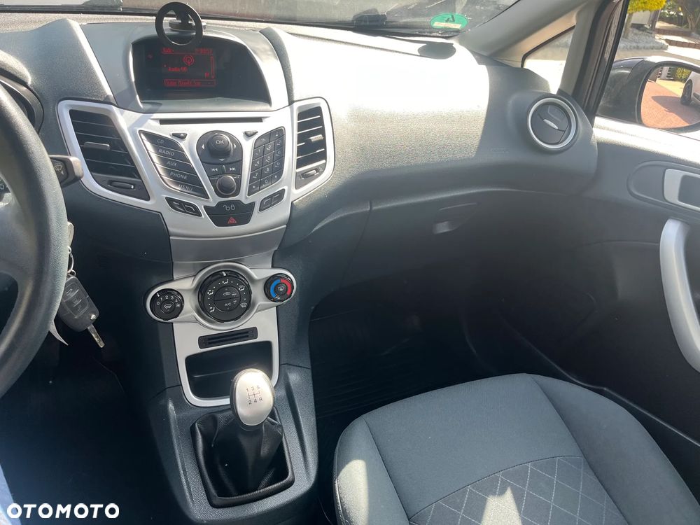 Ford Fiesta 1.25 Champions Edition - 11