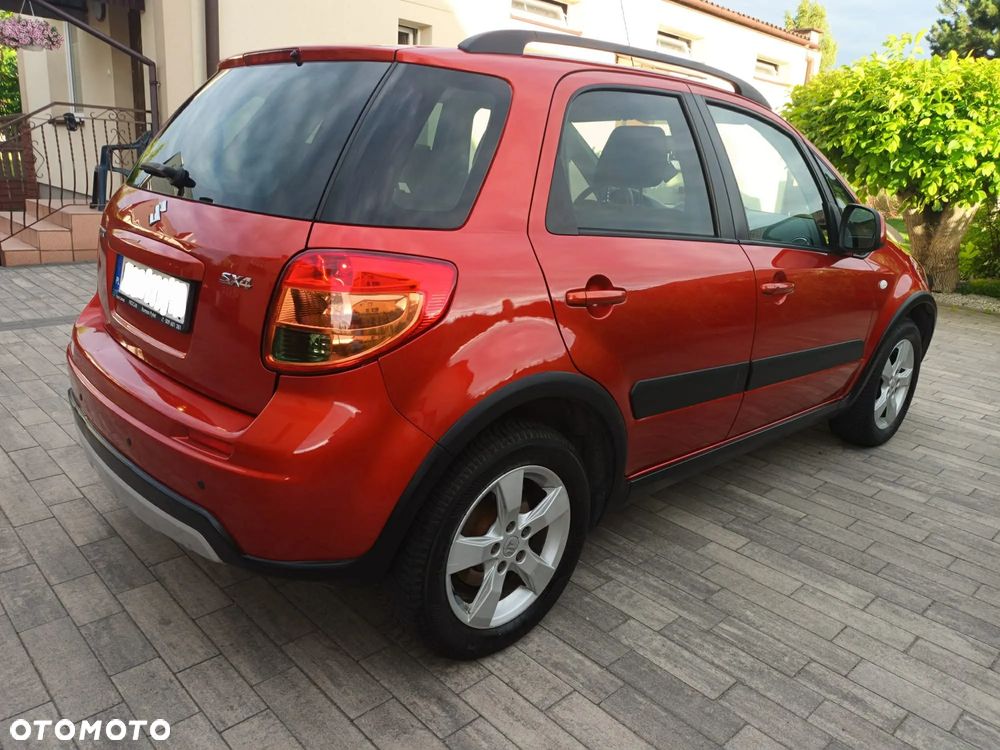 Suzuki SX4 1.6 Premium - 4