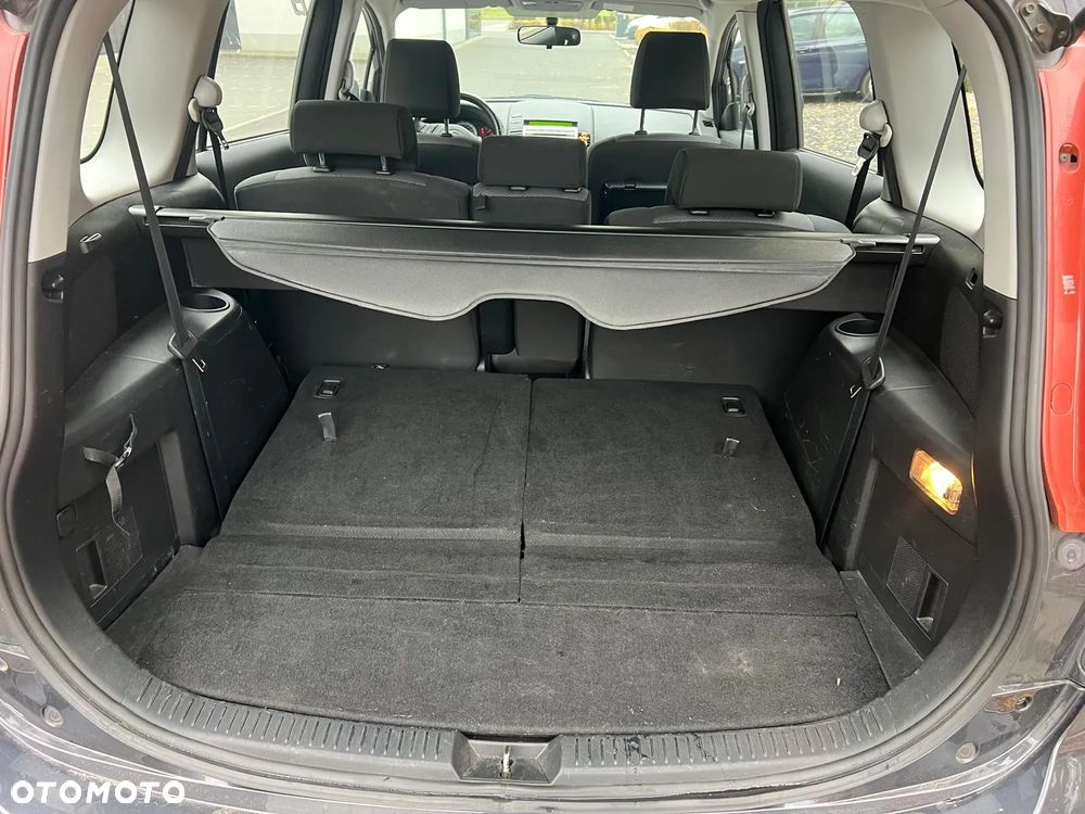 Mazda 5 2.0 Active - 23