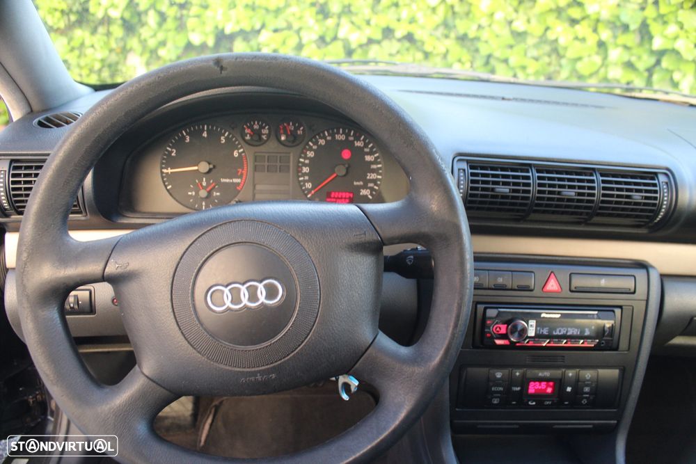 Audi A4 Avant 1.6 Ambiente - 7
