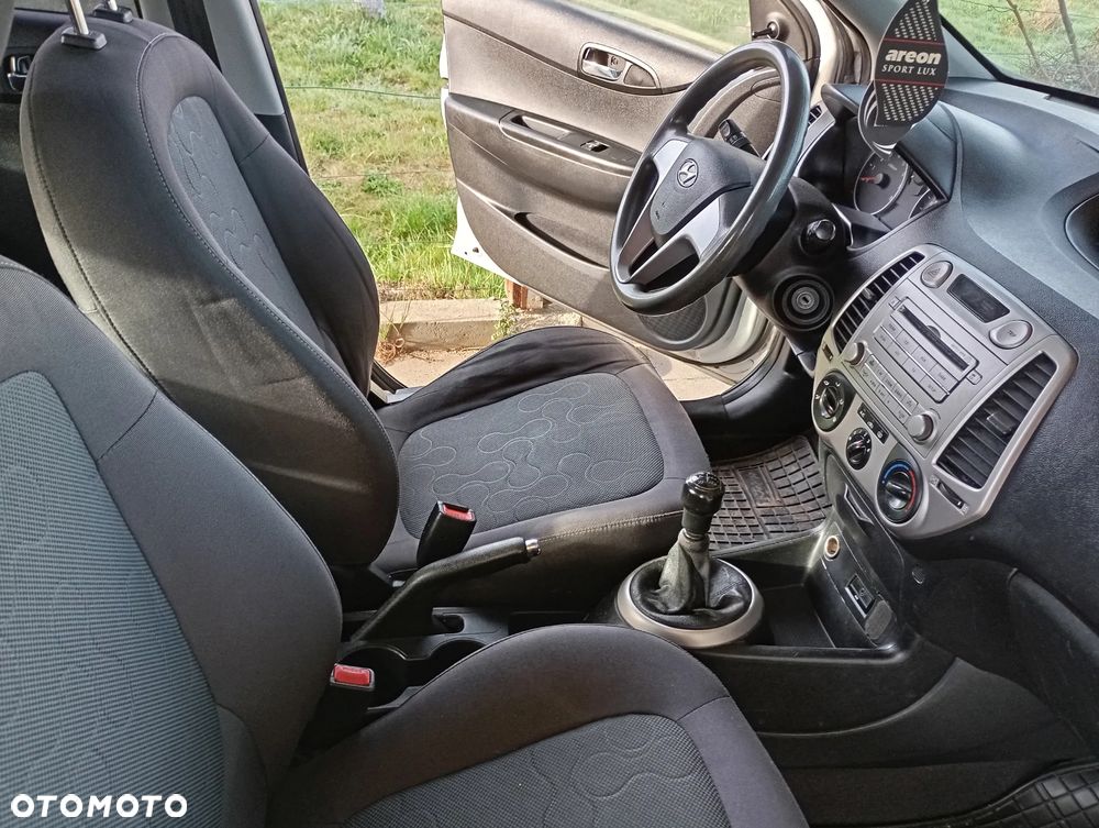 Hyundai i20 1.2 Classic - 10