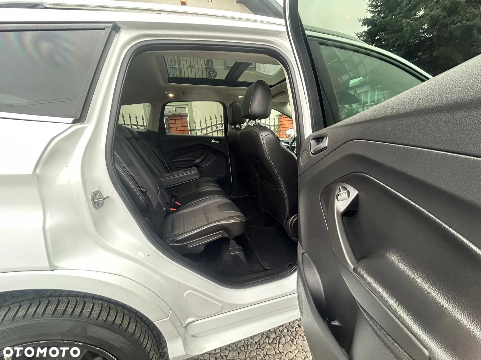 Ford Kuga 2.0 TDCi 4x4 Individual - 27