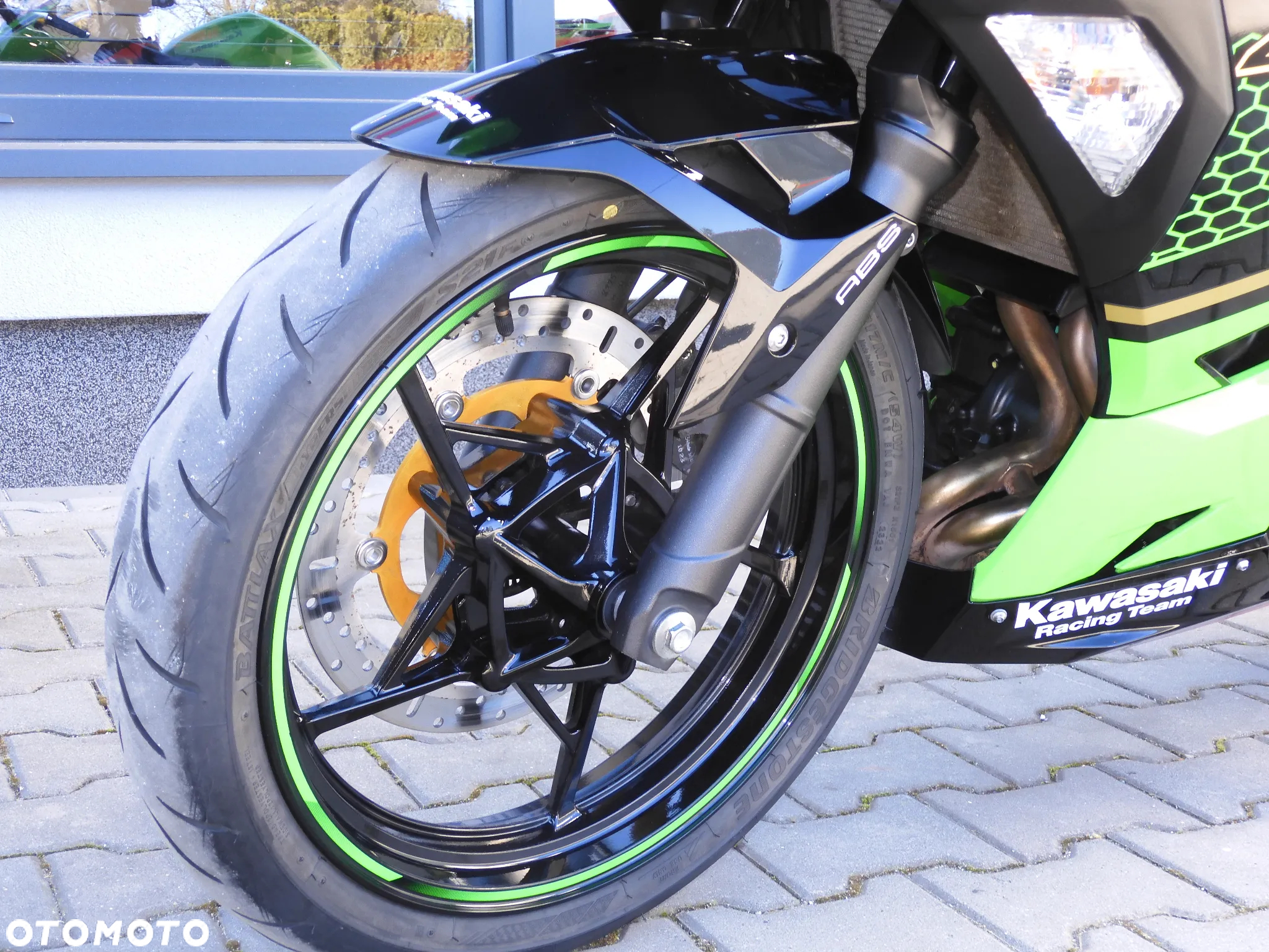 Kawasaki Ninja 400 - 26