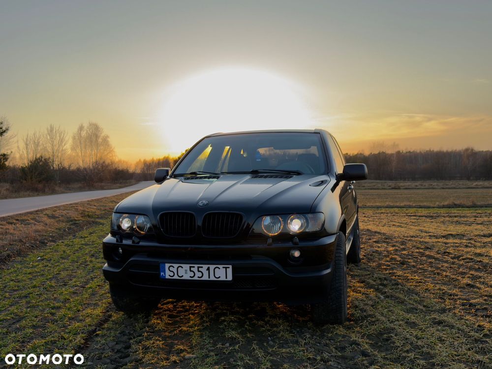 BMW X5 4.4i - 2