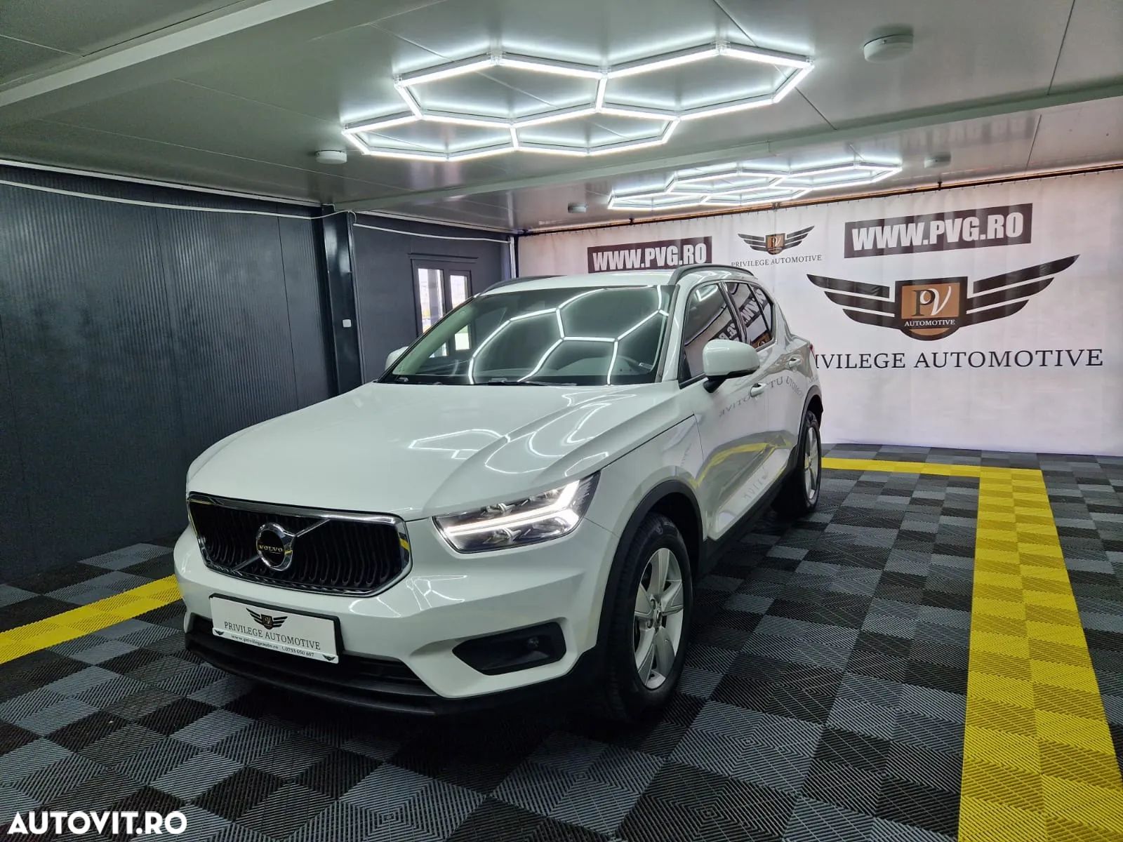 Volvo XC 40 D3 AWD Geartronic Inscription - 1