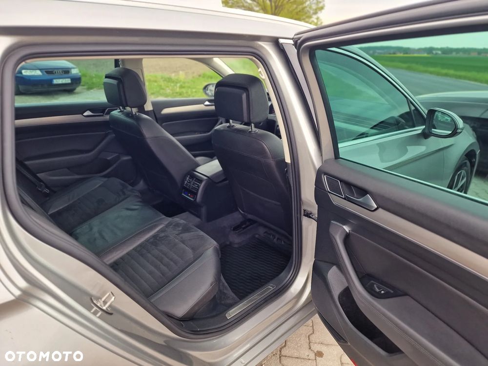 Volkswagen Passat 1.6 TDI (BlueMotion Technology) DSG Comfortline - 25