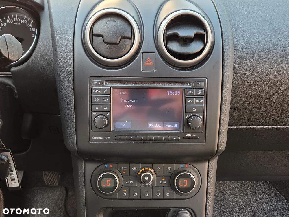 Nissan Qashqai 2.0 dCi DPF lounge - 36