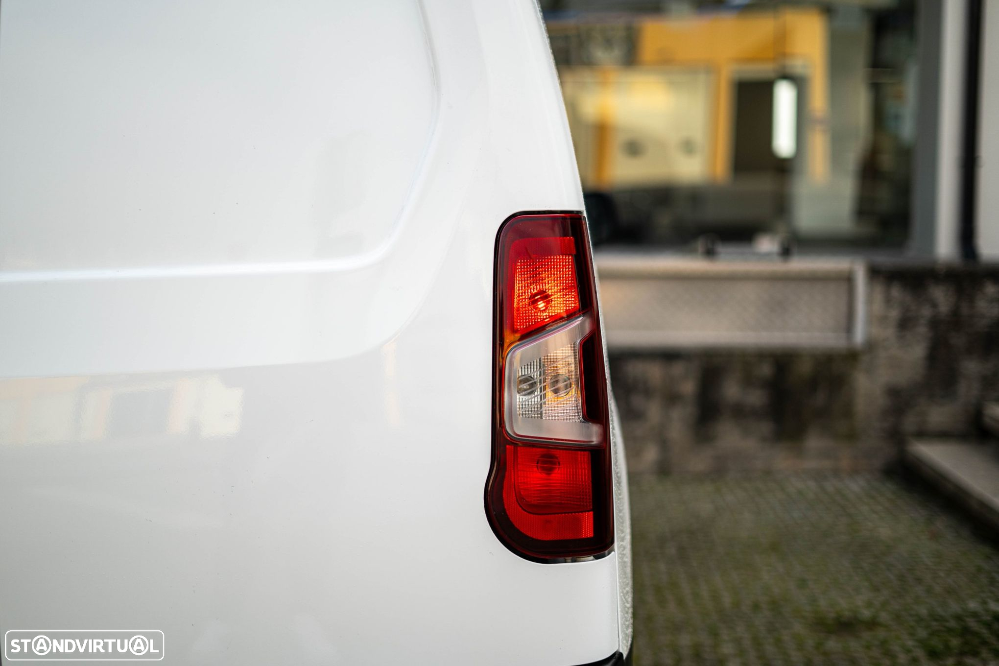 Citroën Berlingo 1.6 BlueHDi L2 Club 3L - 23