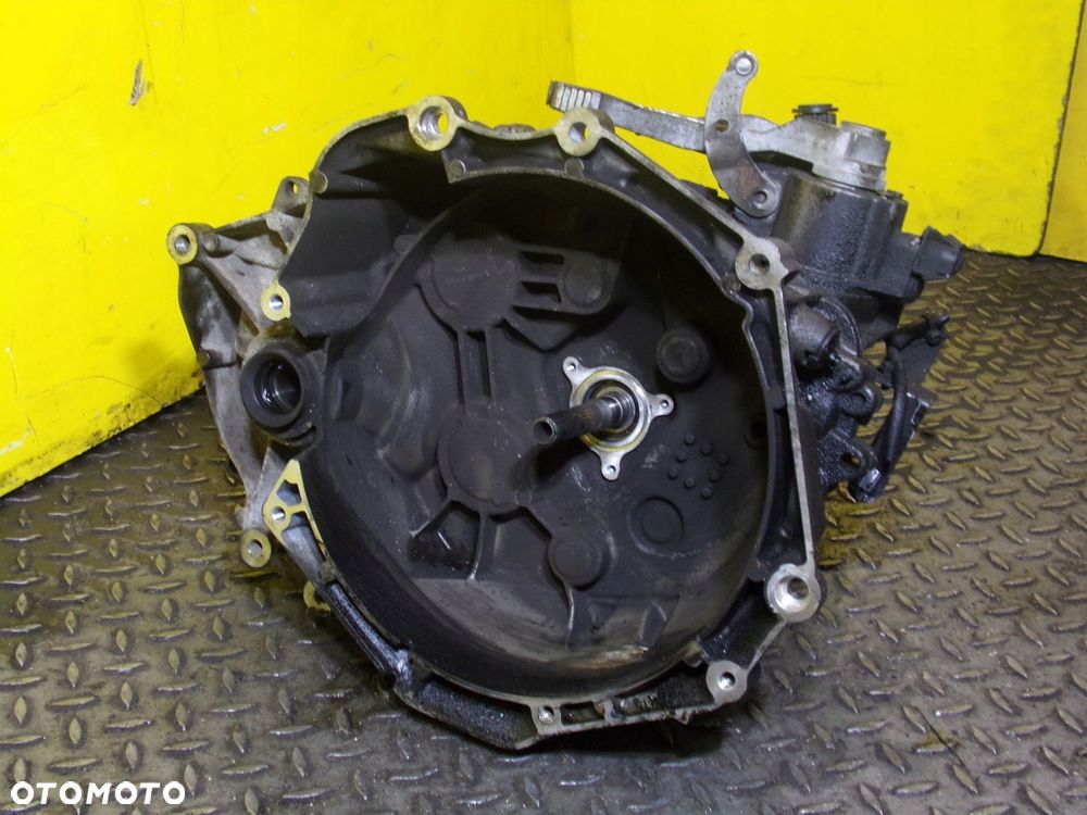 OPEL CORSA E 1.0 TURBO 16r 116KM skrzynia biegow 6 M1X0 M1XO - 8