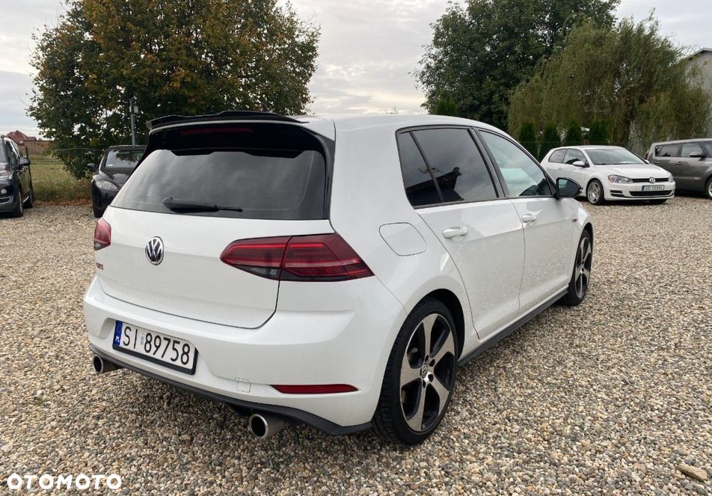 Volkswagen Golf - 7