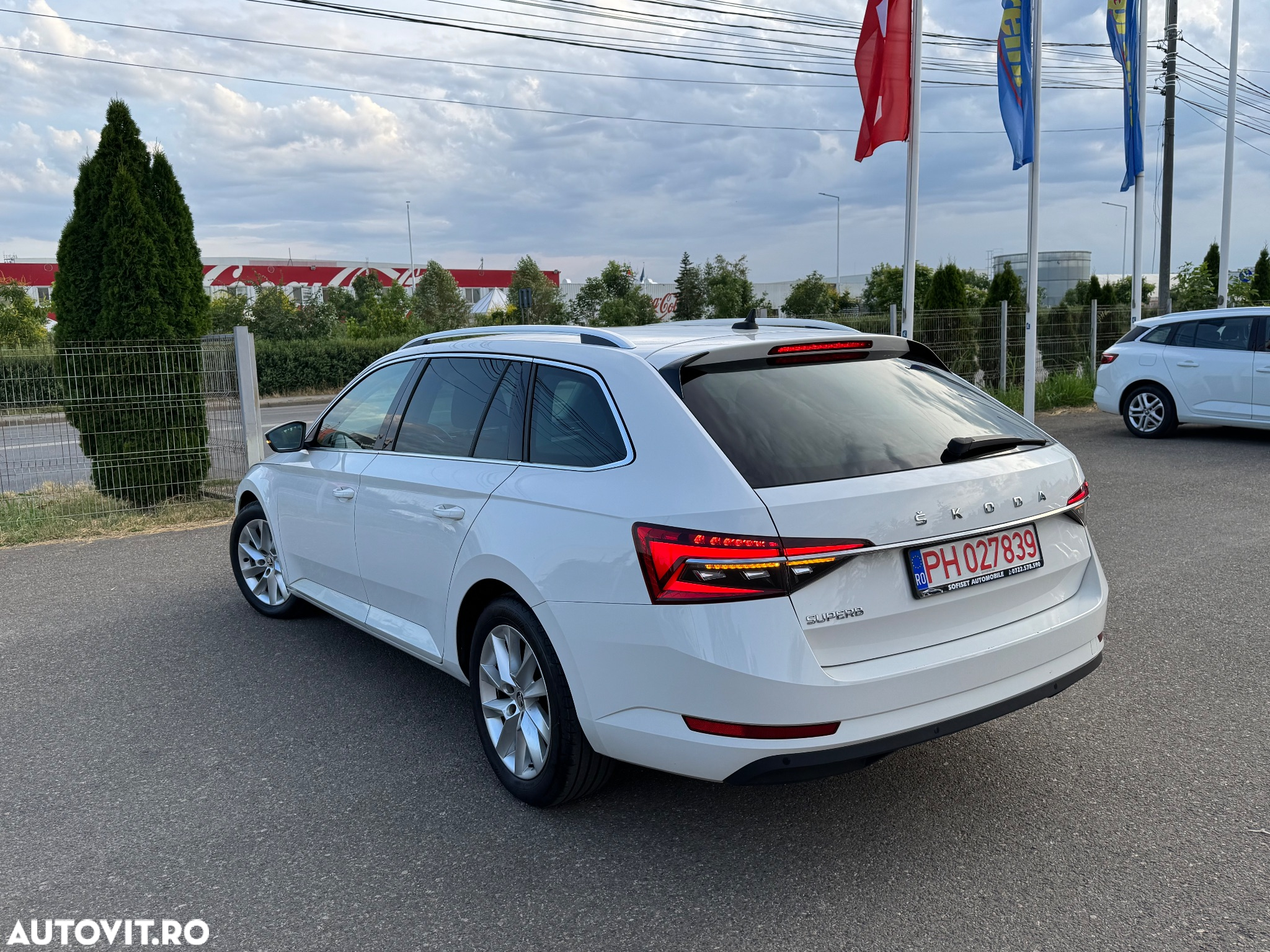 Skoda Superb Combi 2.0 TDI DSG Style - 21