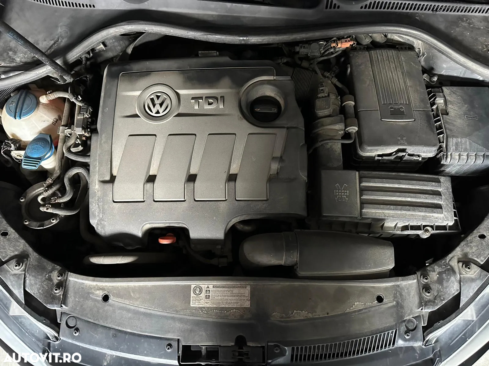 Volkswagen Golf 1.6 TDI BlueMotion Technology DPF Comfortline - 12