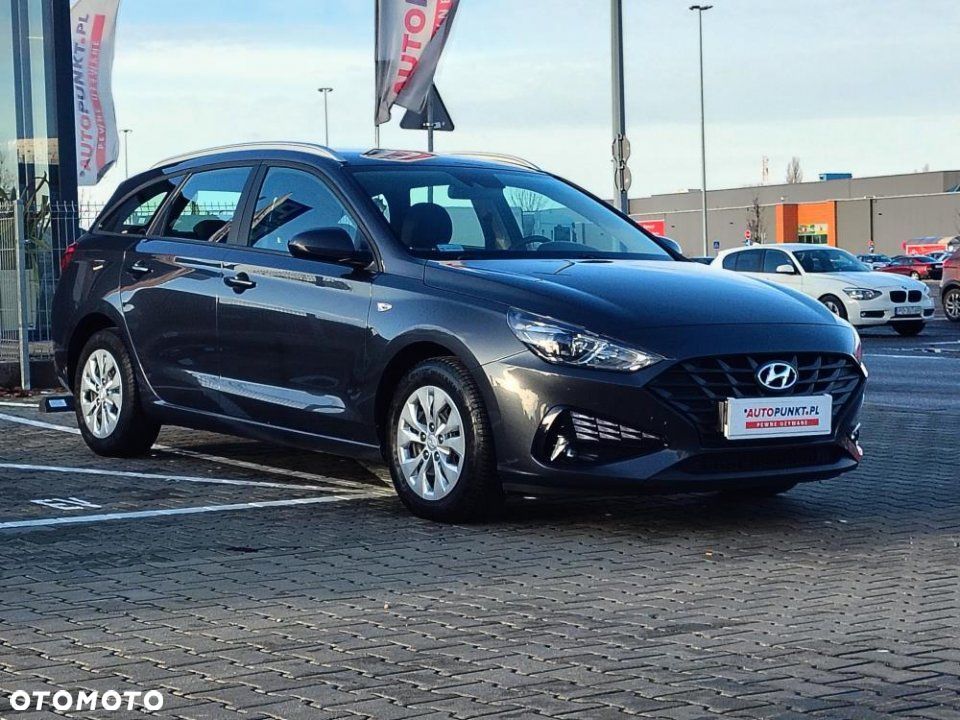Hyundai i30 1.5 DPI Classic + - 4