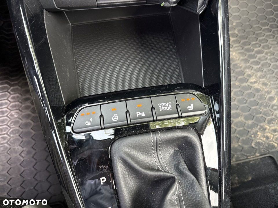 Kia Stonic - 19