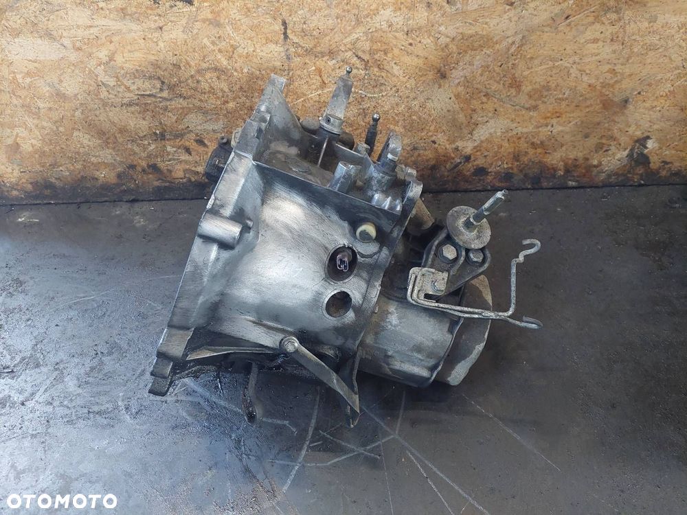 SKRZYNIA BIEGÓW PEUGEOT PARTNER I LIFT 20DP37 1.6 HDI - 2