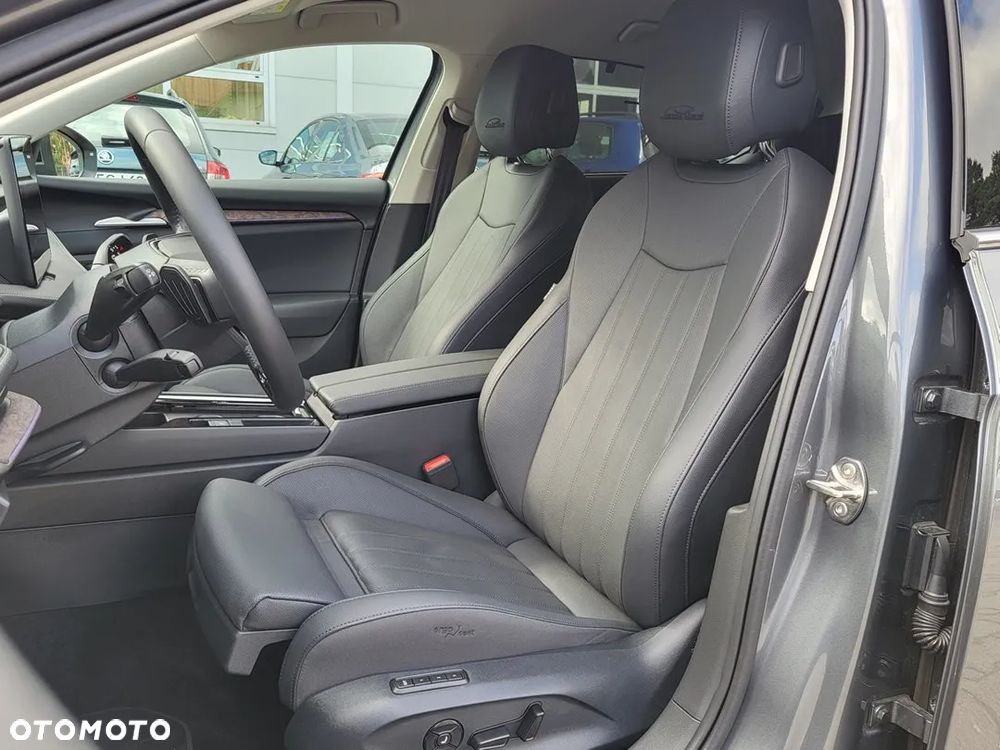 Skoda Superb 2.0 TDI SCR 4x4 L&K DSG - 16