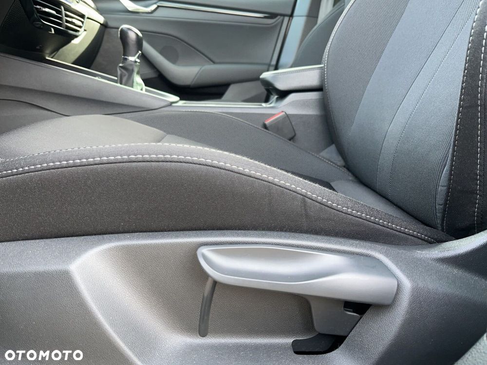 Skoda Octavia 2.0 TDI Sportline - 11