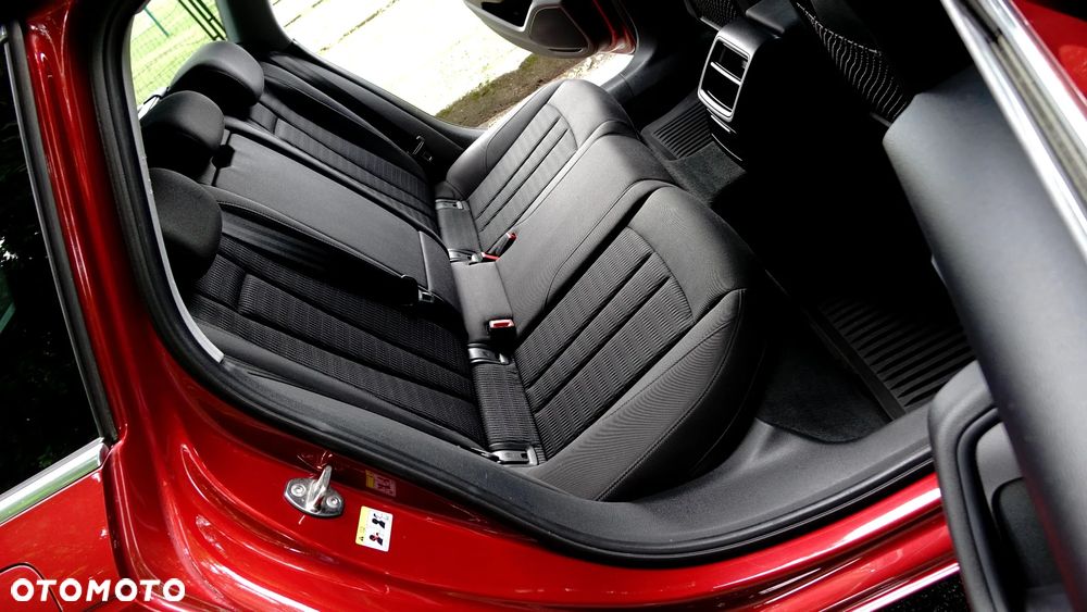 Audi A4 Avant 2.0 TDI sport - 10
