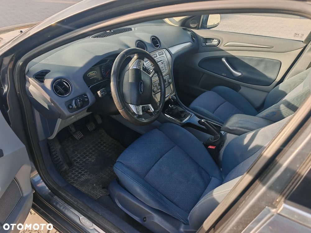 Ford Mondeo 2.0 TDCi Titanium - 5