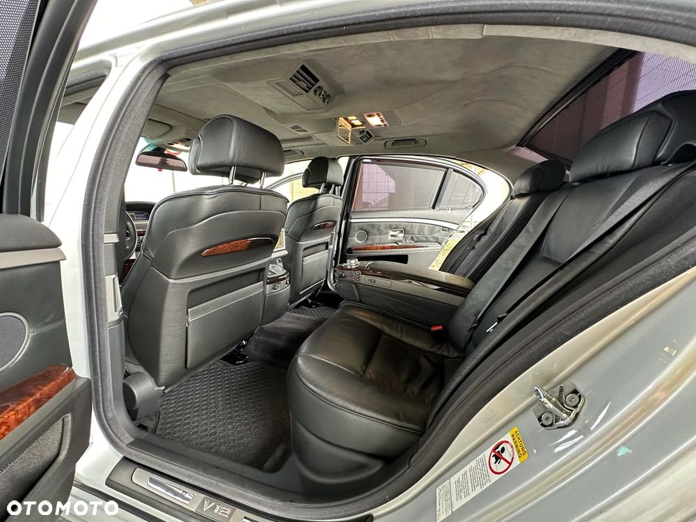 BMW Seria 7 760i L - 23