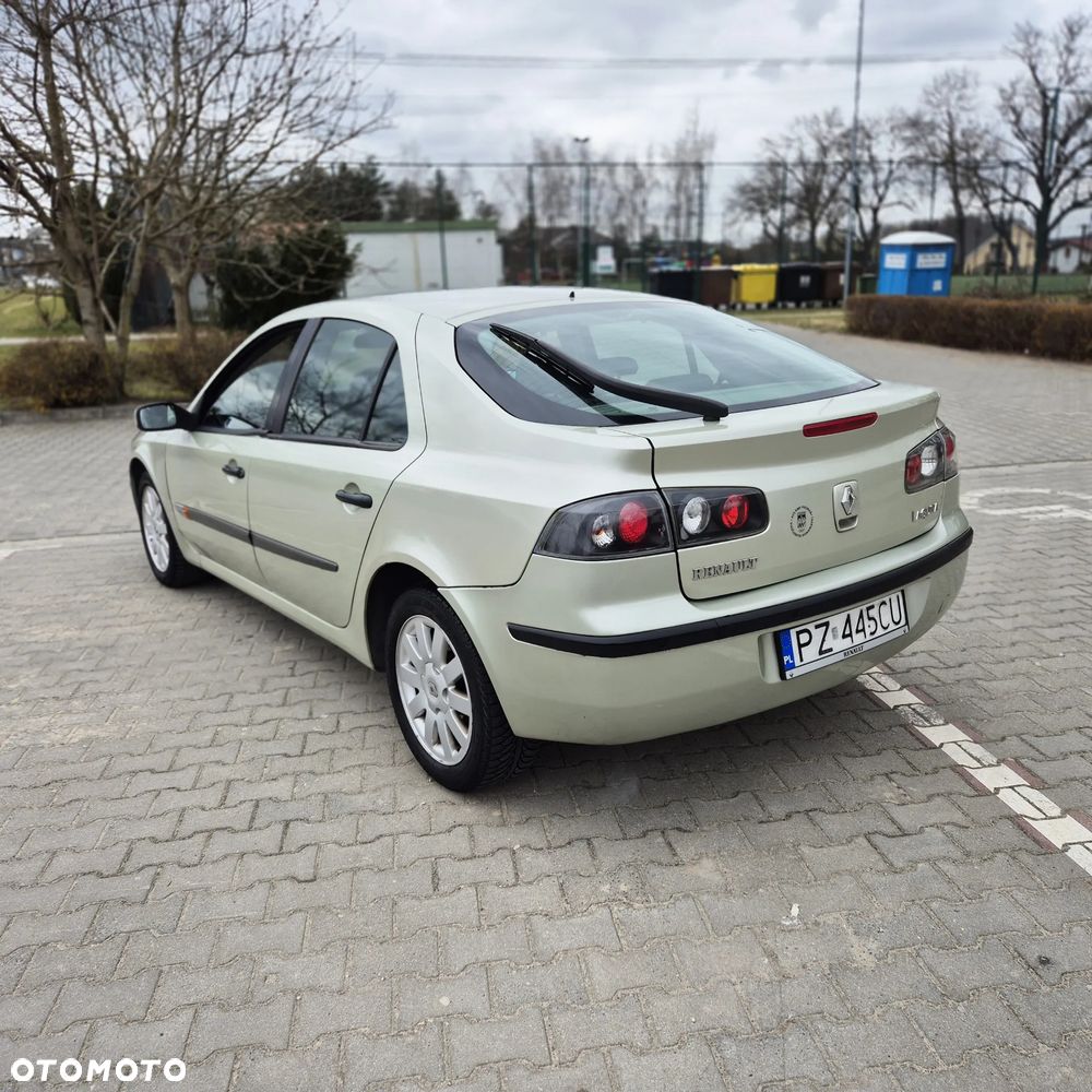 Renault Laguna 1.8 Concorde - 7