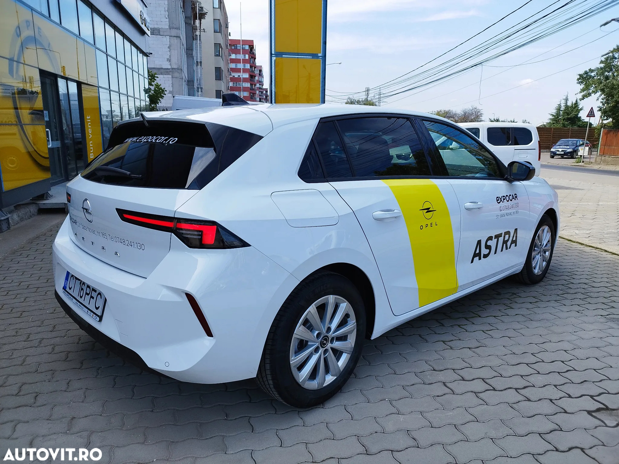 Opel Astra 1.2L Turbo Start/Stop AT8 Business Edition - 9