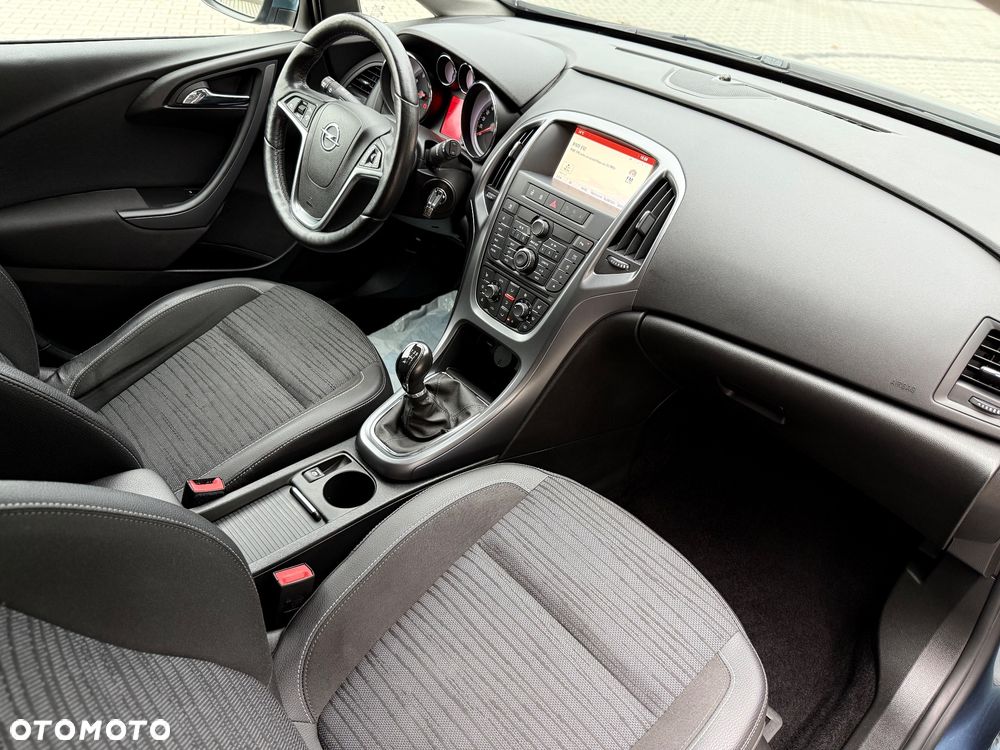 Opel Astra 1.4 Turbo Cosmo - 8