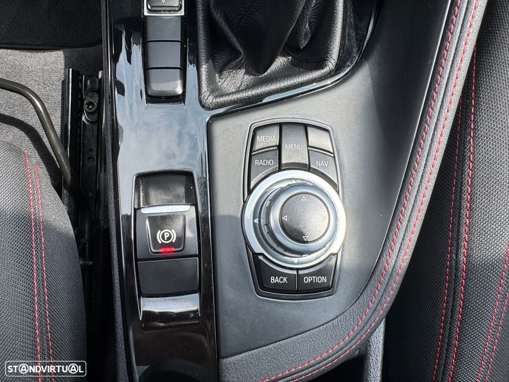 BMW X1 16 d sDrive Line Sport - 23