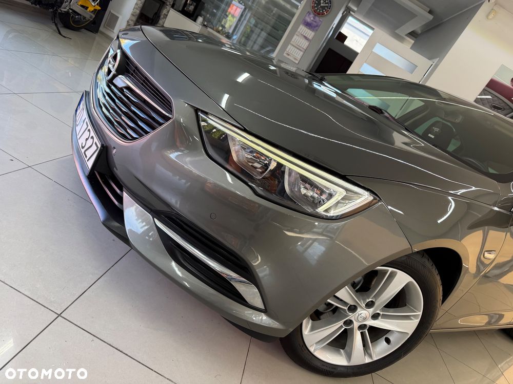Opel Insignia 1.5 T Exclusive S&S - 17