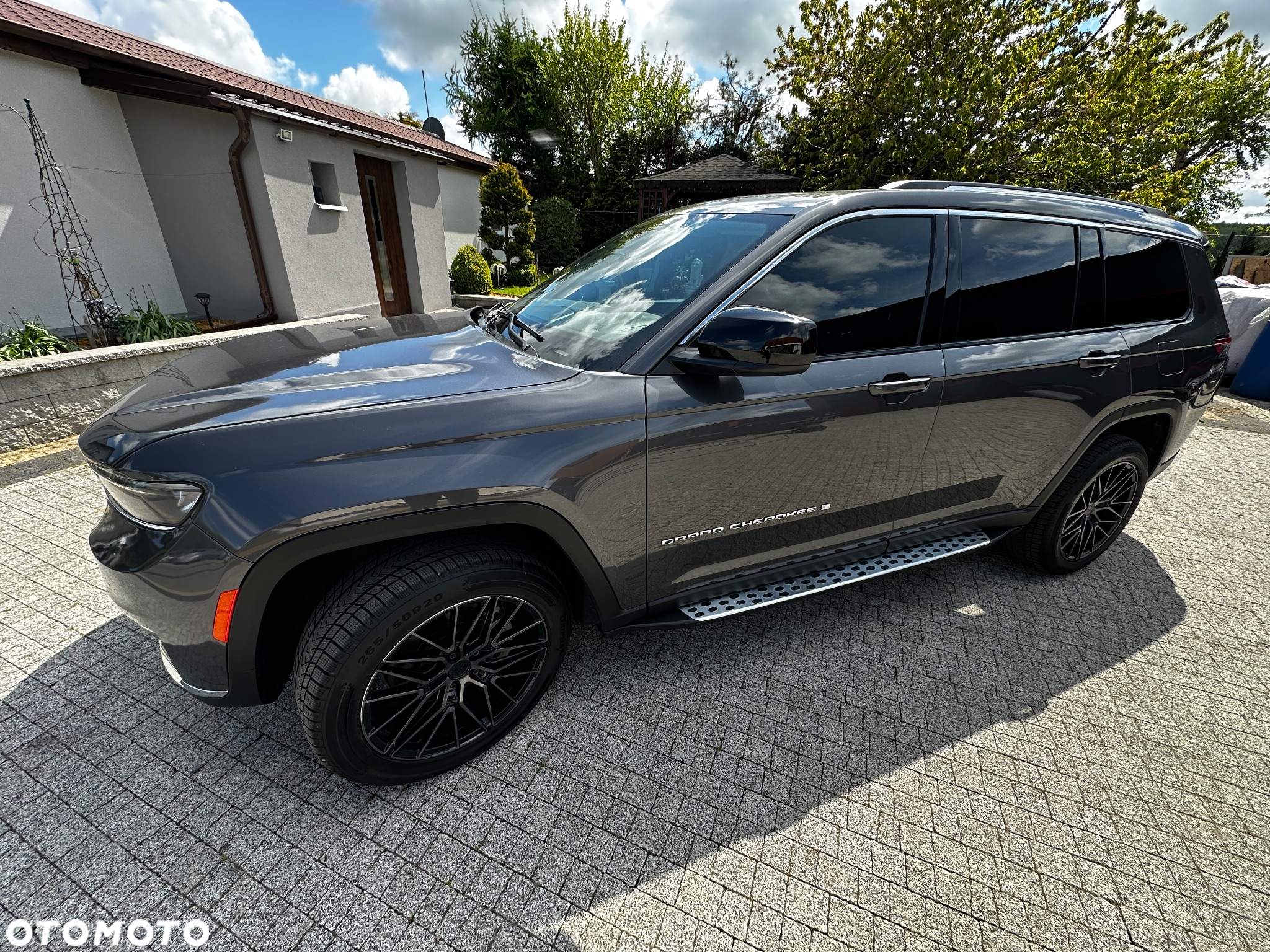 Jeep Grand Cherokee - 9