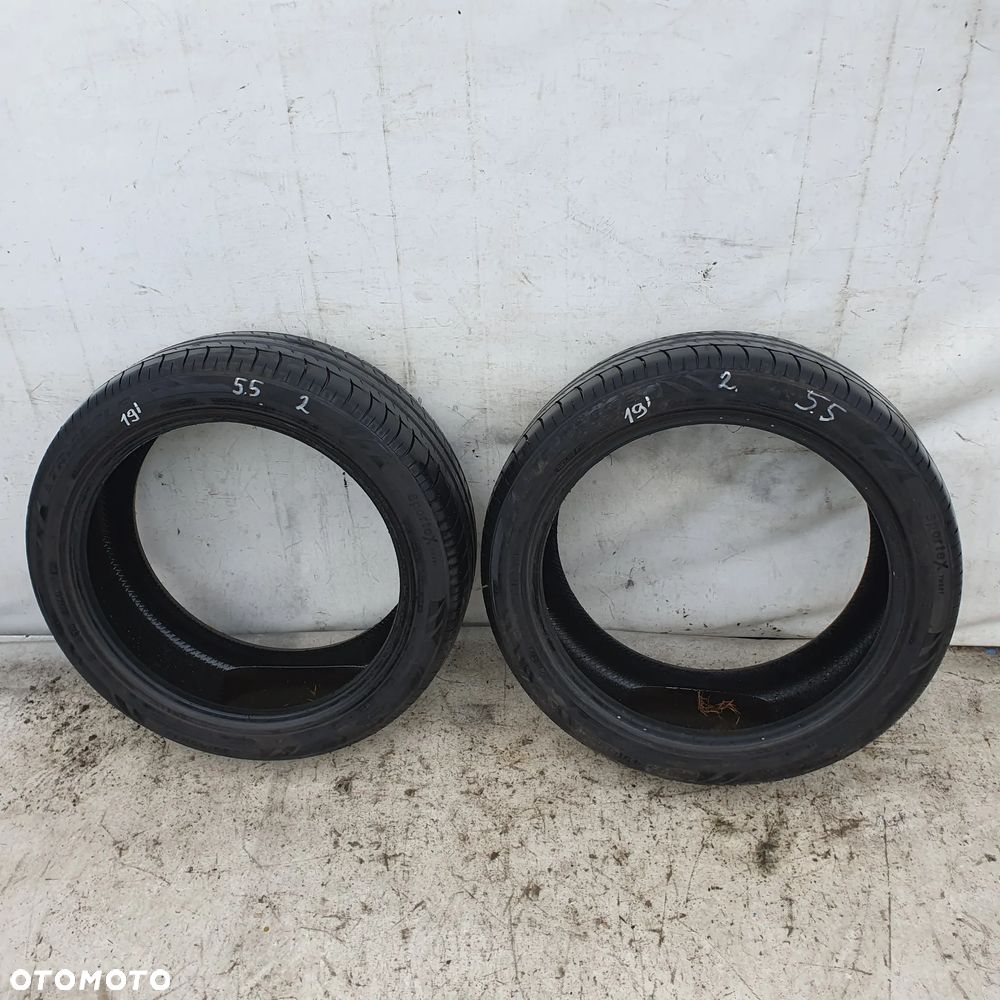 Opona TRIANGLE 235/45 R19