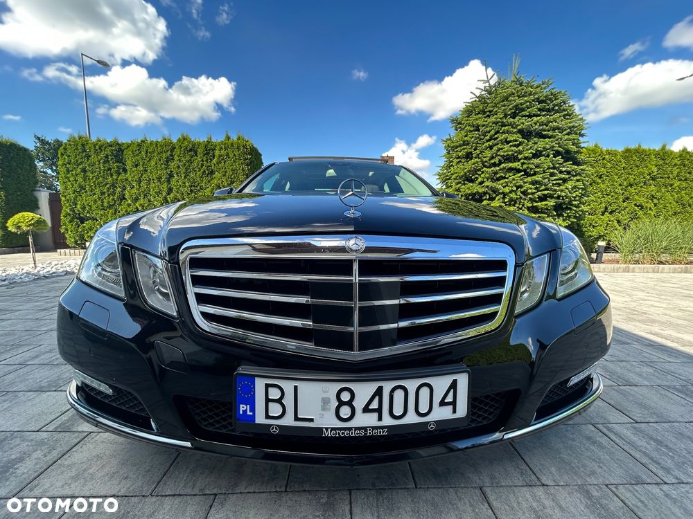 Mercedes-Benz Klasa E 500 4Matic 7G-TRONIC Elegance - 1
