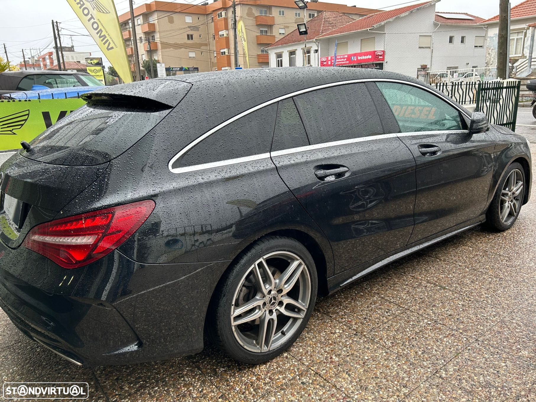 Mercedes-Benz CLA 180 Shooting Brake d AMG Line - 10