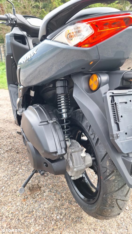 Yamaha NMAX - 36