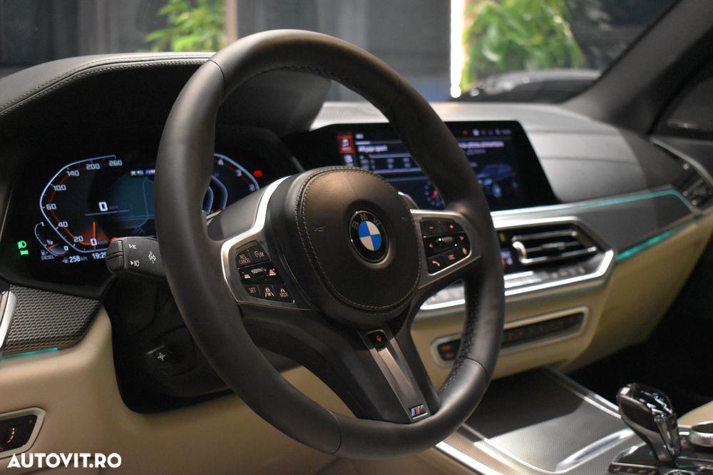 BMW X5 M M50d - 8