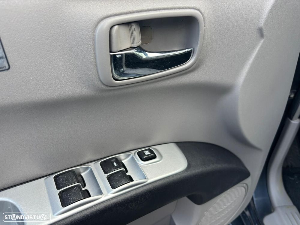 Mitsubishi L200 2.5 DI-D CD Intense AC/JLL - 15