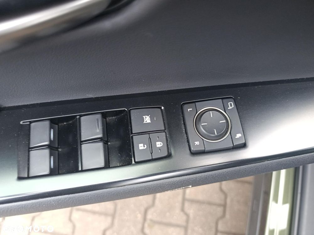 Lexus UX 250h GPF Business 2WD - 15