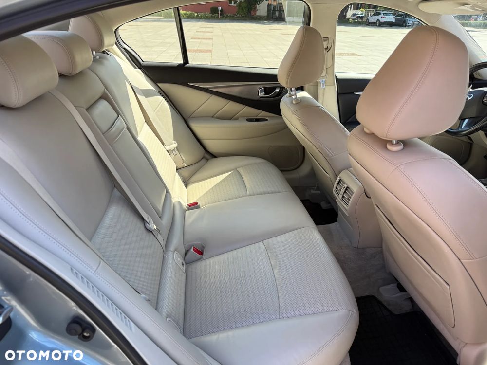 Infiniti Q50 Q50S Hybrid Sport Tech AWD - 18