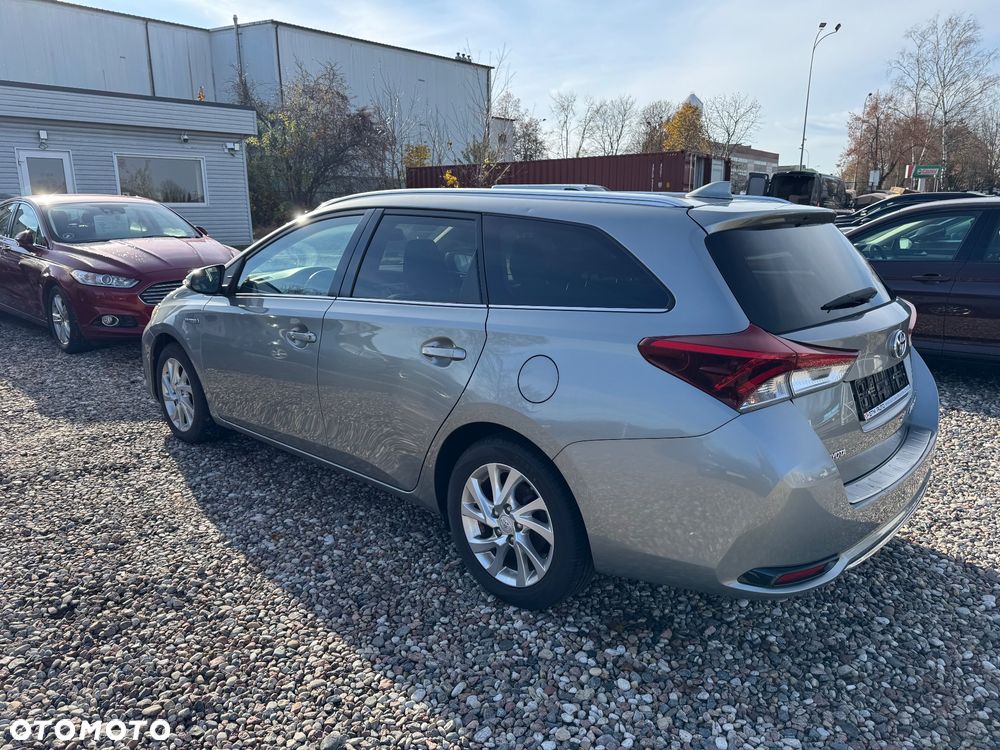 Toyota Auris Touring Sports Hybrid Edition-S - 7