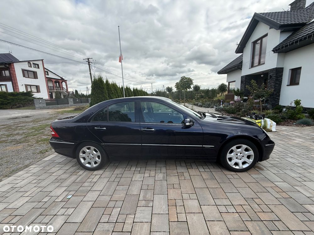 Mercedes-Benz Klasa C 200 T Kompressor Elegance - 5