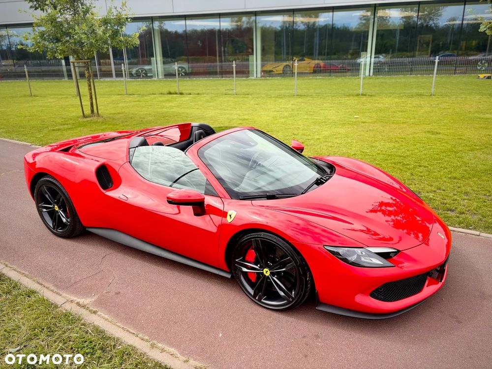 Ferrari 296 GTS - 4