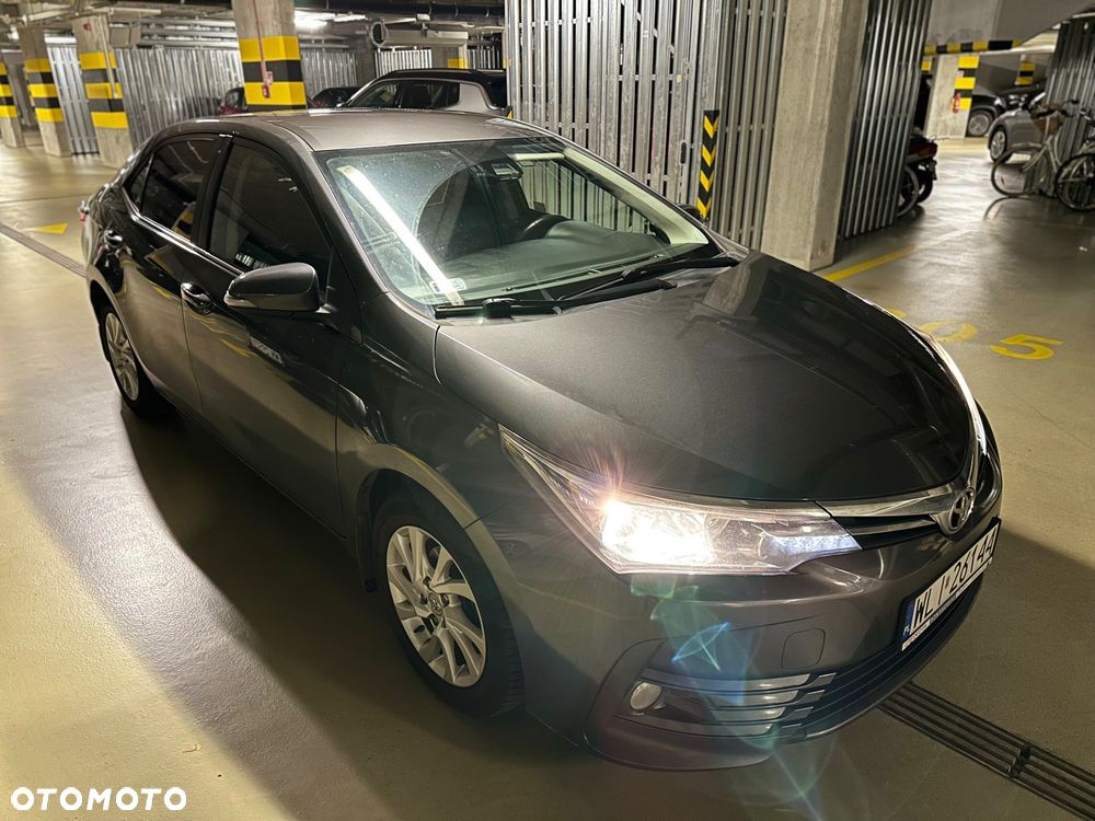 Toyota Corolla 1.6 Comfort - 8