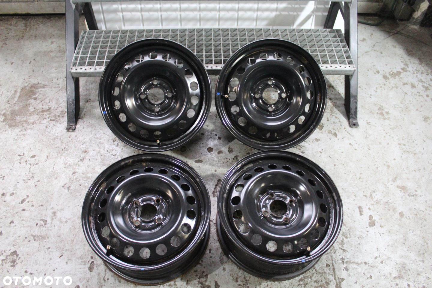 RENAULT DACIA ORYG 15cali 4x100 ET40 6J TPMS - 2