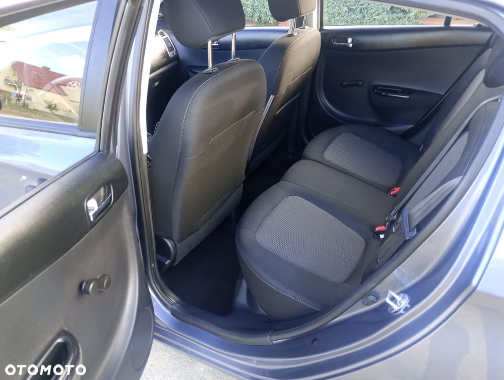 Hyundai i20 - 23