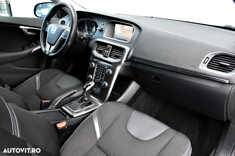 Volvo V40 - 20