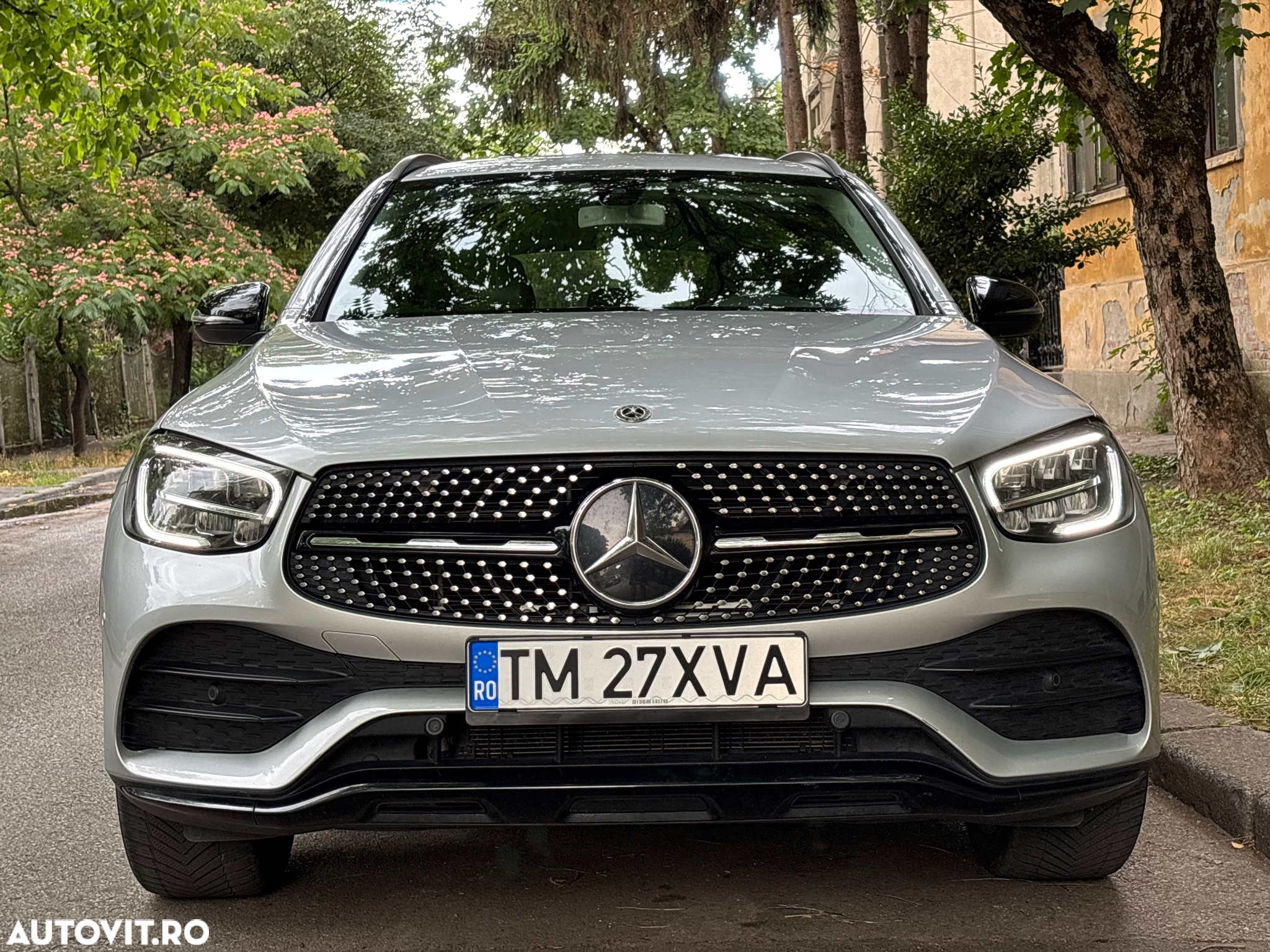 Mercedes-Benz GLC 300 e 4MATIC - 19