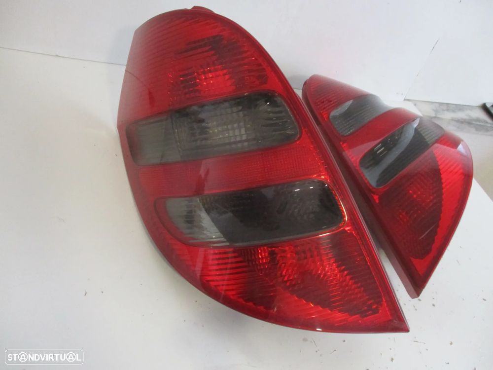 farol farolim mercedes A180 2007 - 2